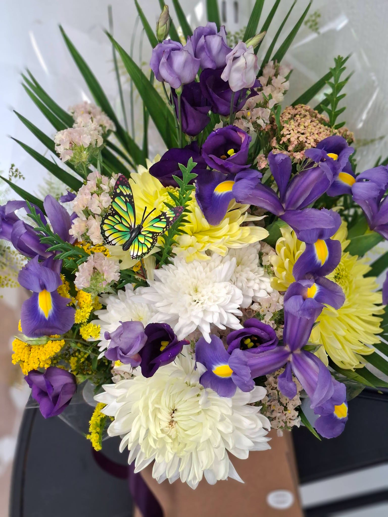Get in touch with Nannas Flowers